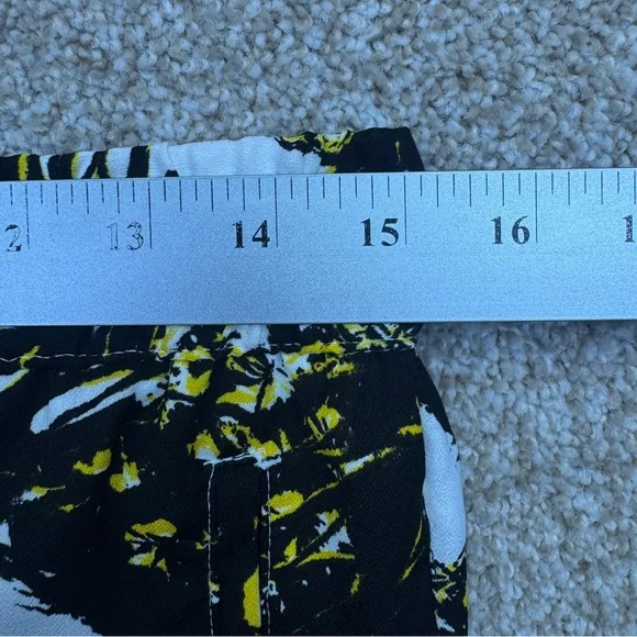 Tropical Pineapple Print Pants Womens size Small - Picture 4 of 8
